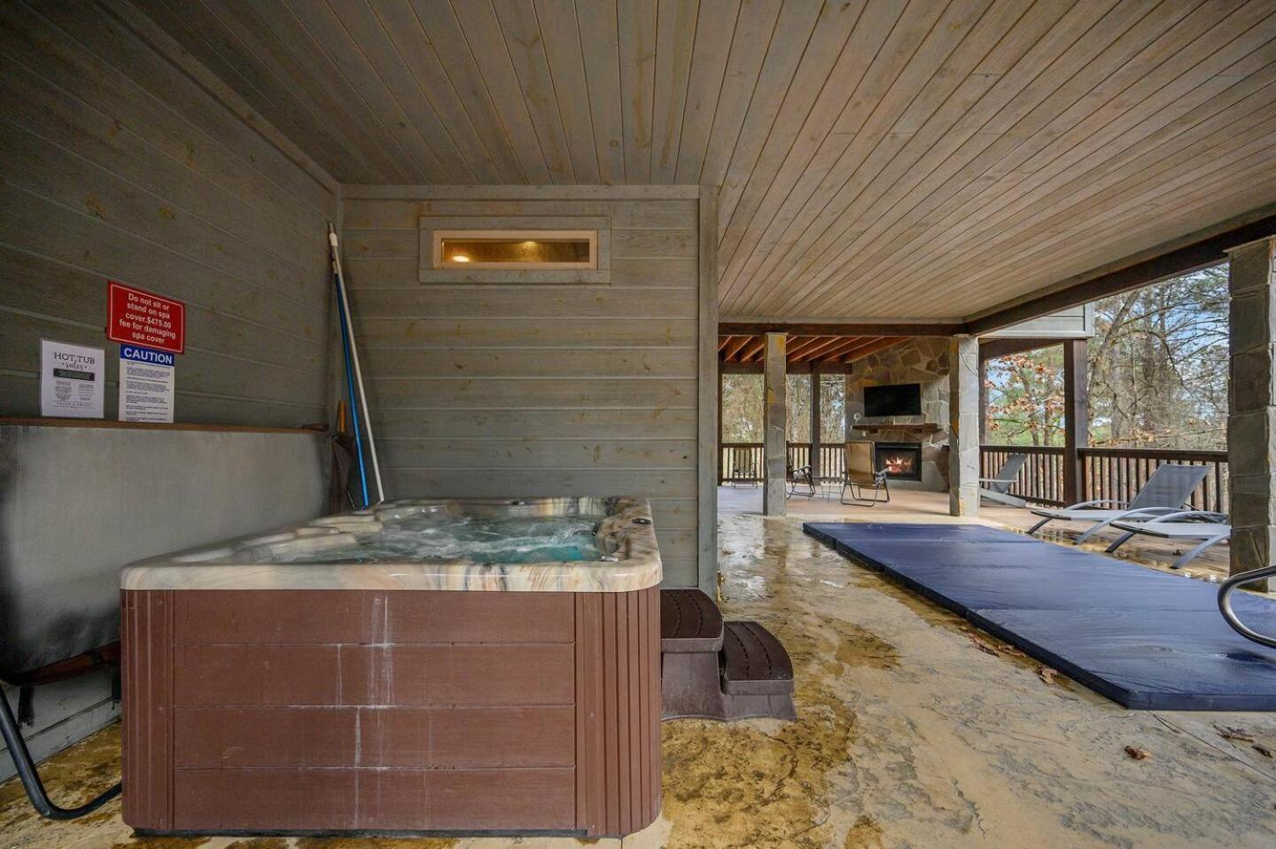 Merlot Mountain By The Cohost Company Broken Bow Exterior photo