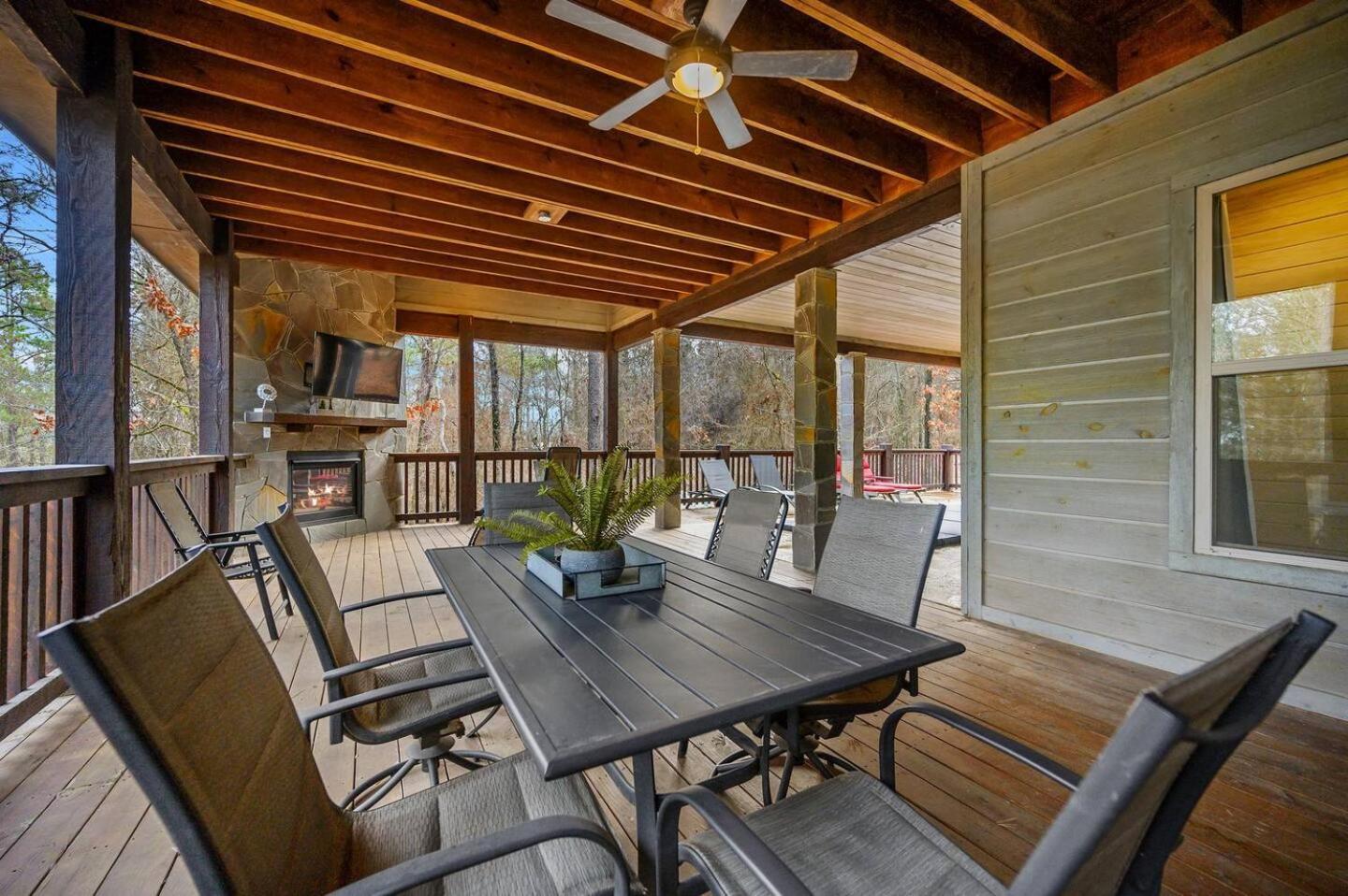 Merlot Mountain By The Cohost Company Broken Bow Exterior photo